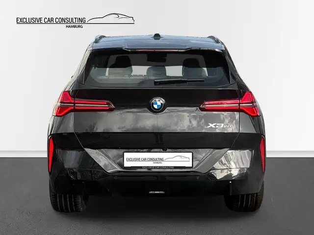 BMW X3 view 4