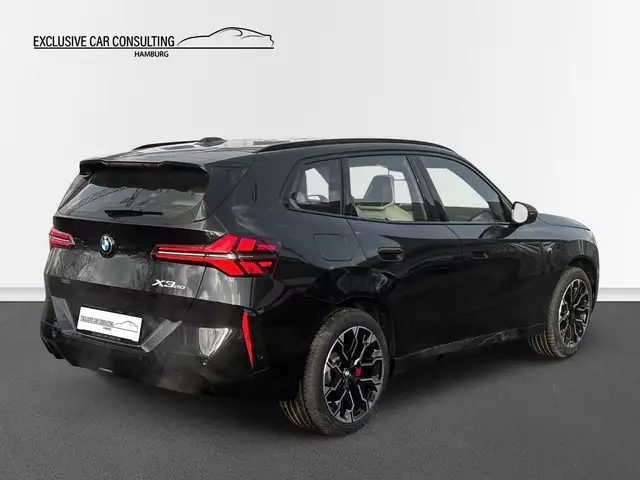 BMW X3 view 5