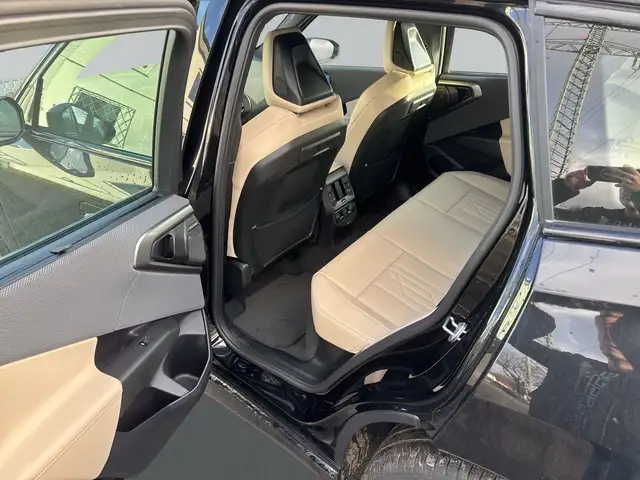 BMW X3 view 10