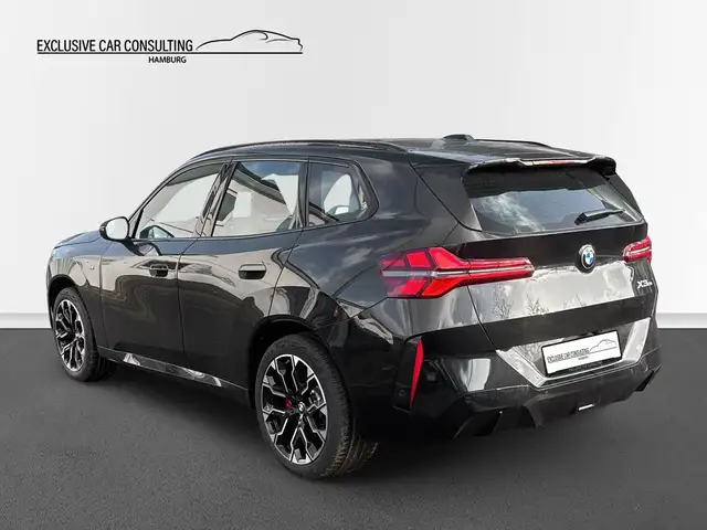 BMW X3 view 3