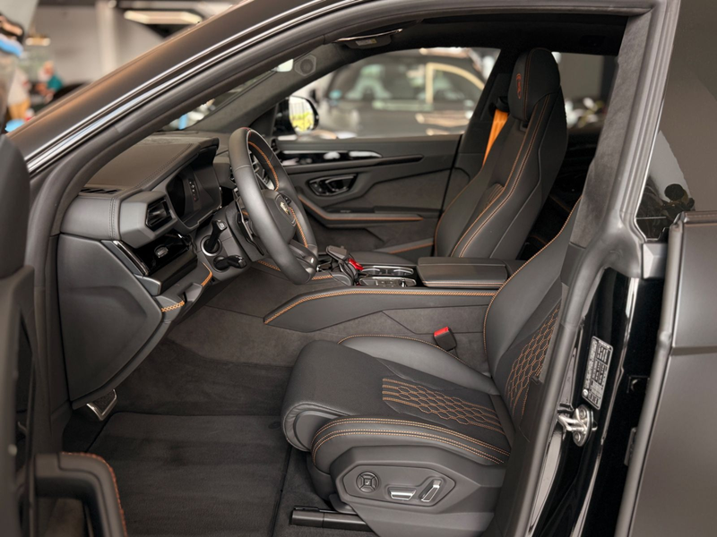 Lamborghini Urus SE 4.0 V8 PHEV B&O Pano PPF Matt — photo 11