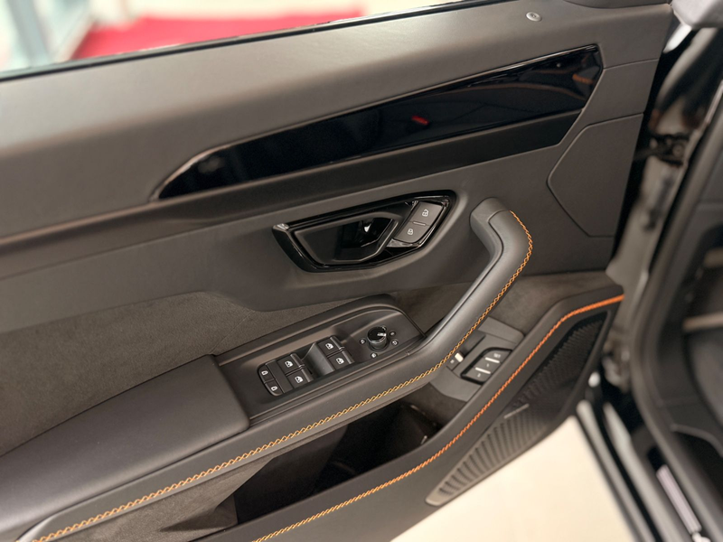 Lamborghini Urus SE 4.0 V8 PHEV B&O Pano PPF Matt — photo 10