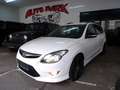 Hyundai i30 CW 1.6 CRDi/Klima/TeilLeder/PDC/SHZ Weiß - thumbnail 1