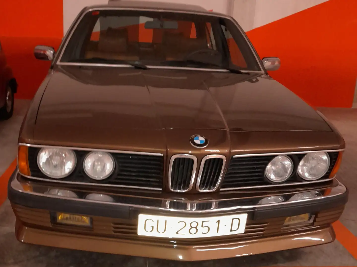 BMW 735 735i manual Marrón - 1