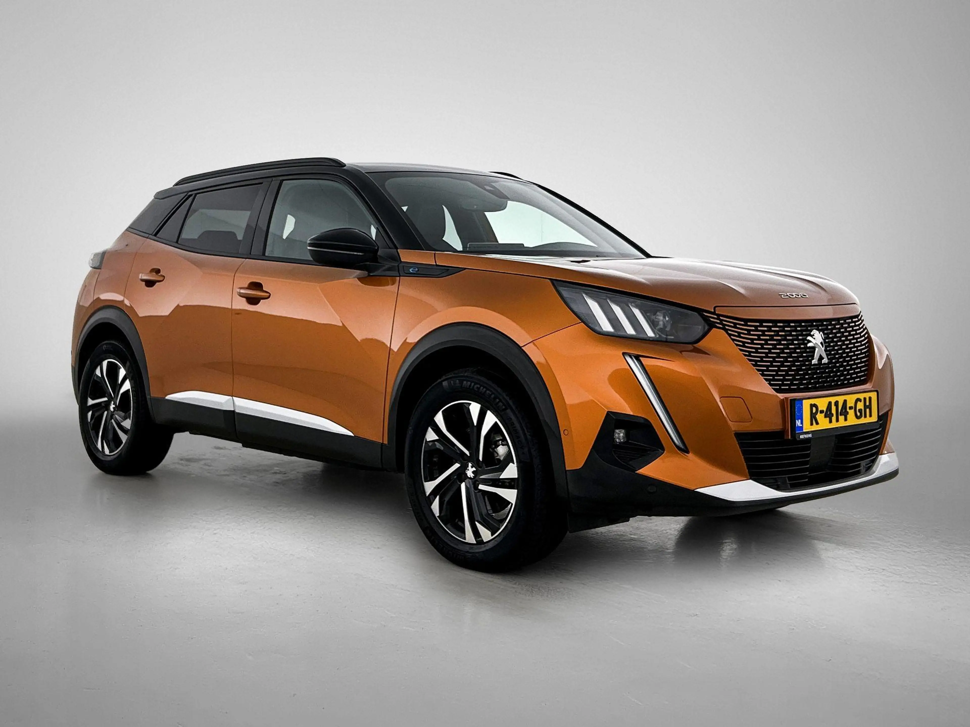 Peugeot e-2008 SUV EV GT 50 kWh 136pk | Accu 89% | 1-fase laden | — photo 9