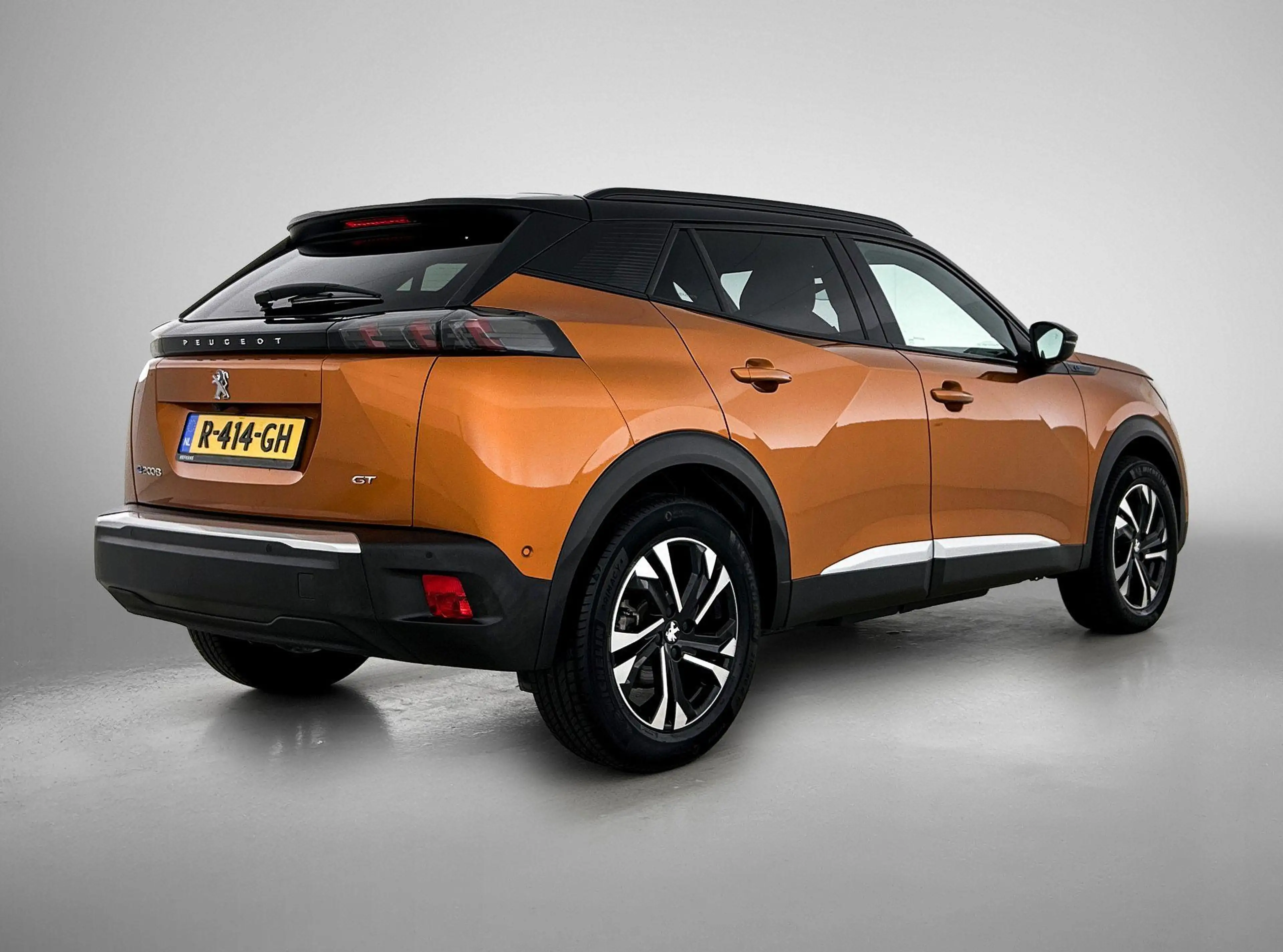 Peugeot e-2008 SUV EV GT 50 kWh 136pk | Accu 89% | 1-fase laden | — photo 7