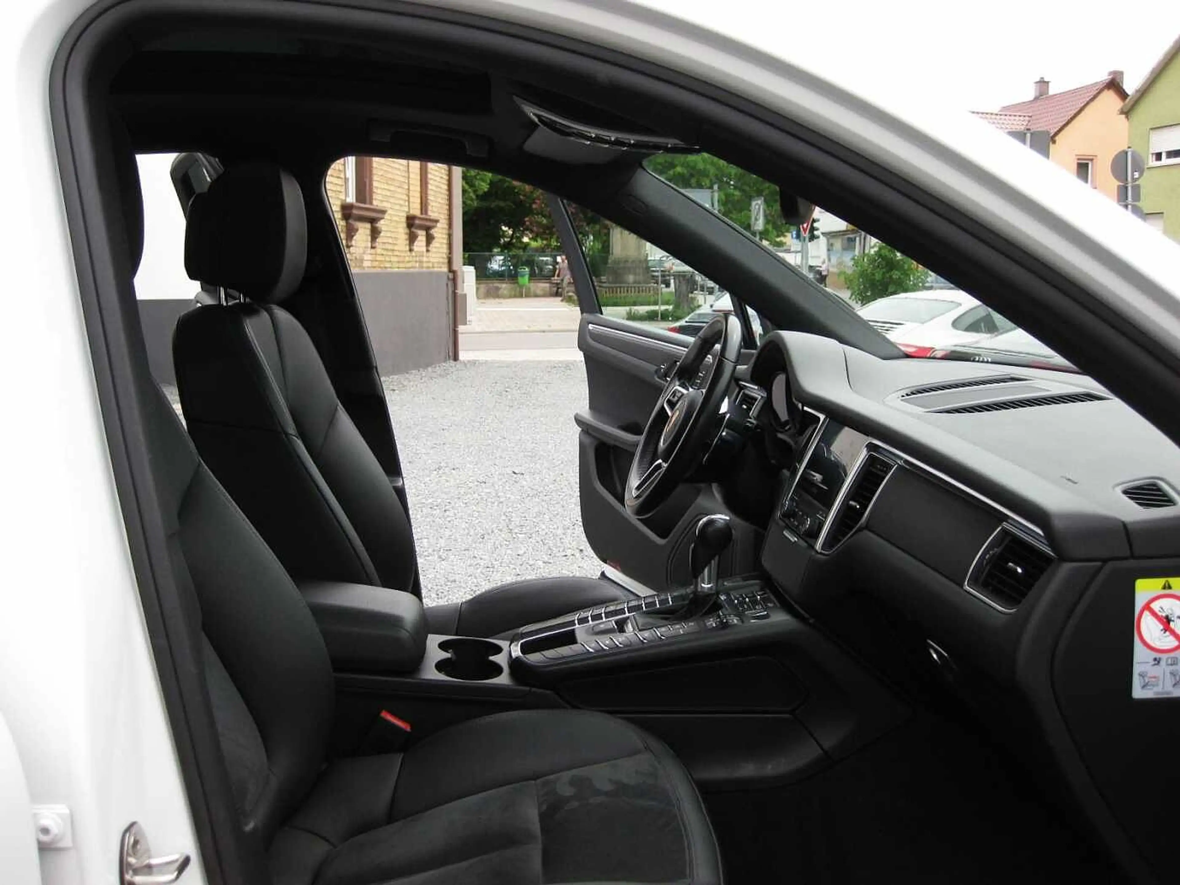 Porsche Macan PDK dt.Fzg. Top Ausst. — photo 10