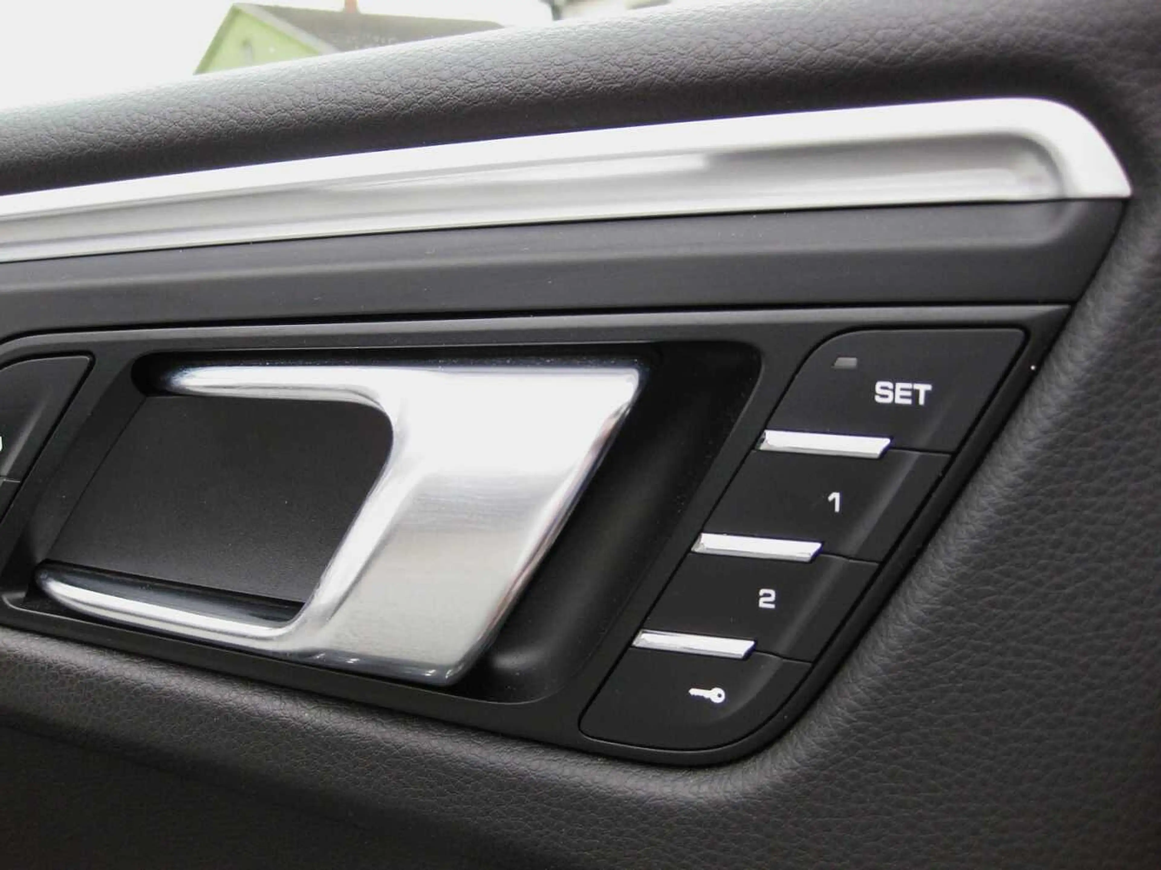 Porsche Macan PDK dt.Fzg. Top Ausst. — photo 5