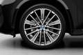 BMW iX1 xDrive30 67 kWh | Trekhaak met elektrisch wegklapb Zwart - thumbnail 10