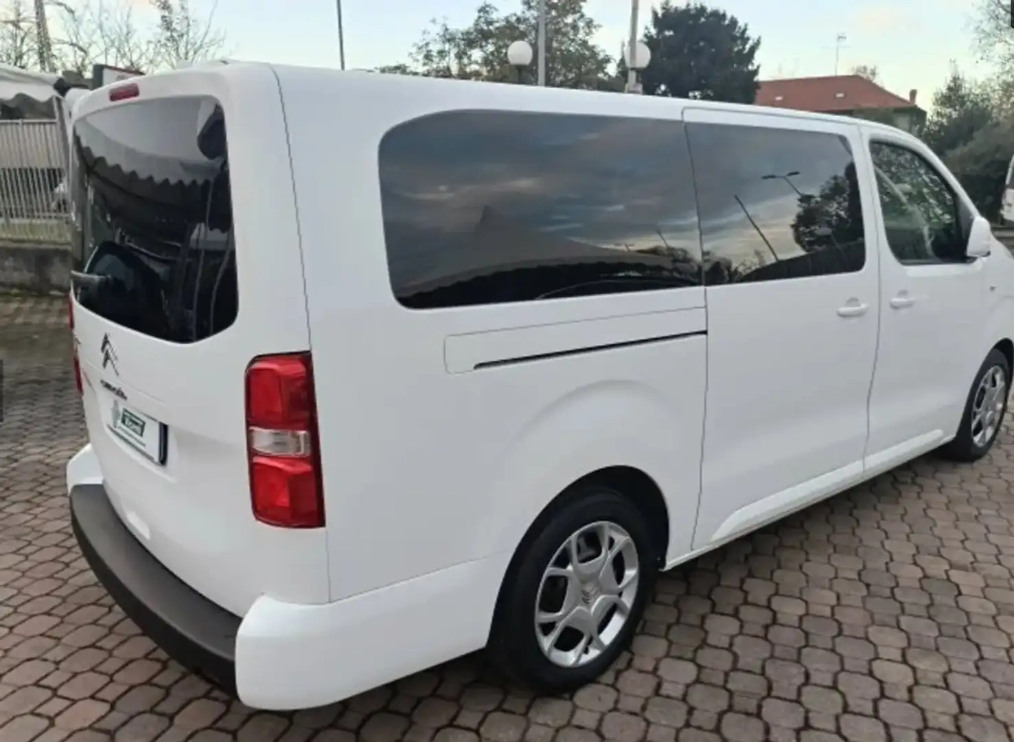 Citroen Spacetourer 2.0 Bluehdi 120 S&s Xl Business Eat8 Bianco - 2