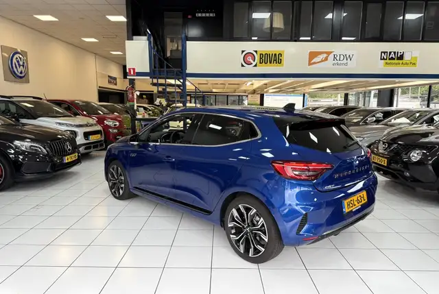 Mitsubishi Colt view 12