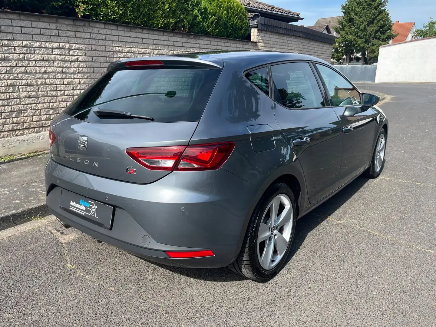 SEAT Leon FR Navi LED PDC Sitzheizung Tempomat 2Hd Grigio - 2