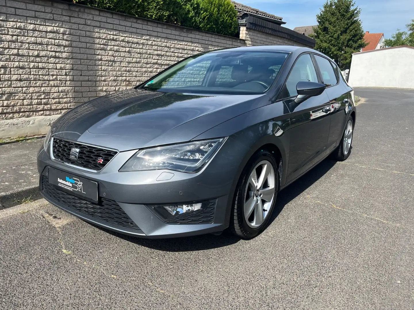 SEAT Leon FR Navi LED PDC Sitzheizung Tempomat 2Hd Grigio - 1