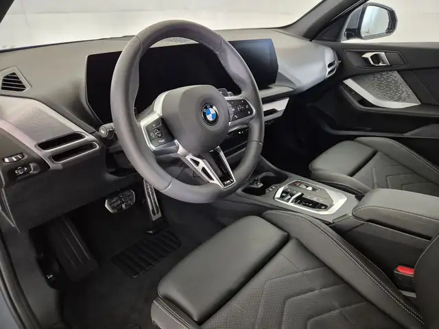 BMW 1 Series view 7