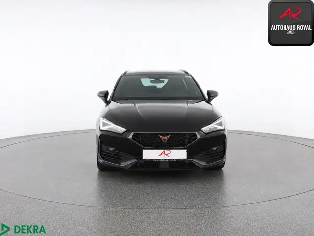 Cupra Leon view 8