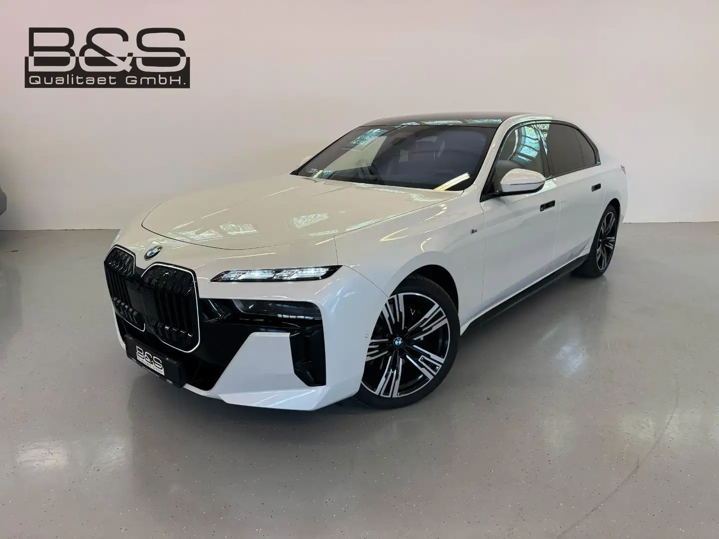 BMW 740 d xDrive MSport ACC,HUD,SKYL,B&W,SOFTCL,LUFT. Белый - 2