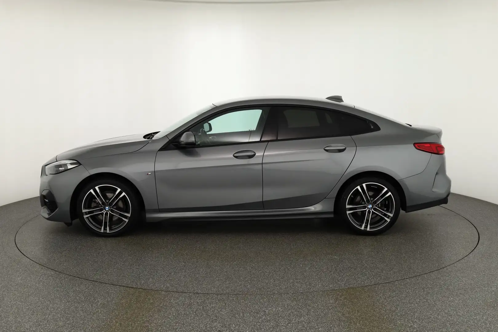 BMW 218 218i Gran Coupe M Sport LED Navi ACC Spurhalte Grau - 2