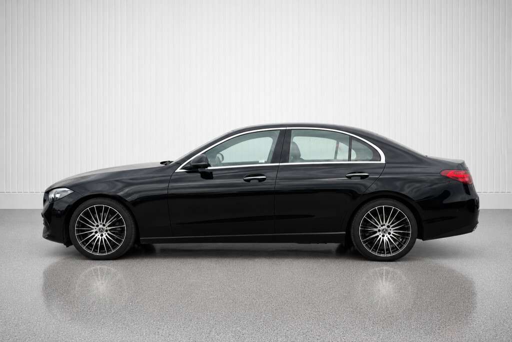 2024 Mercedes-Benz C-Class C 300 | CLEAN CARFAX | LEATHER — снимка 1