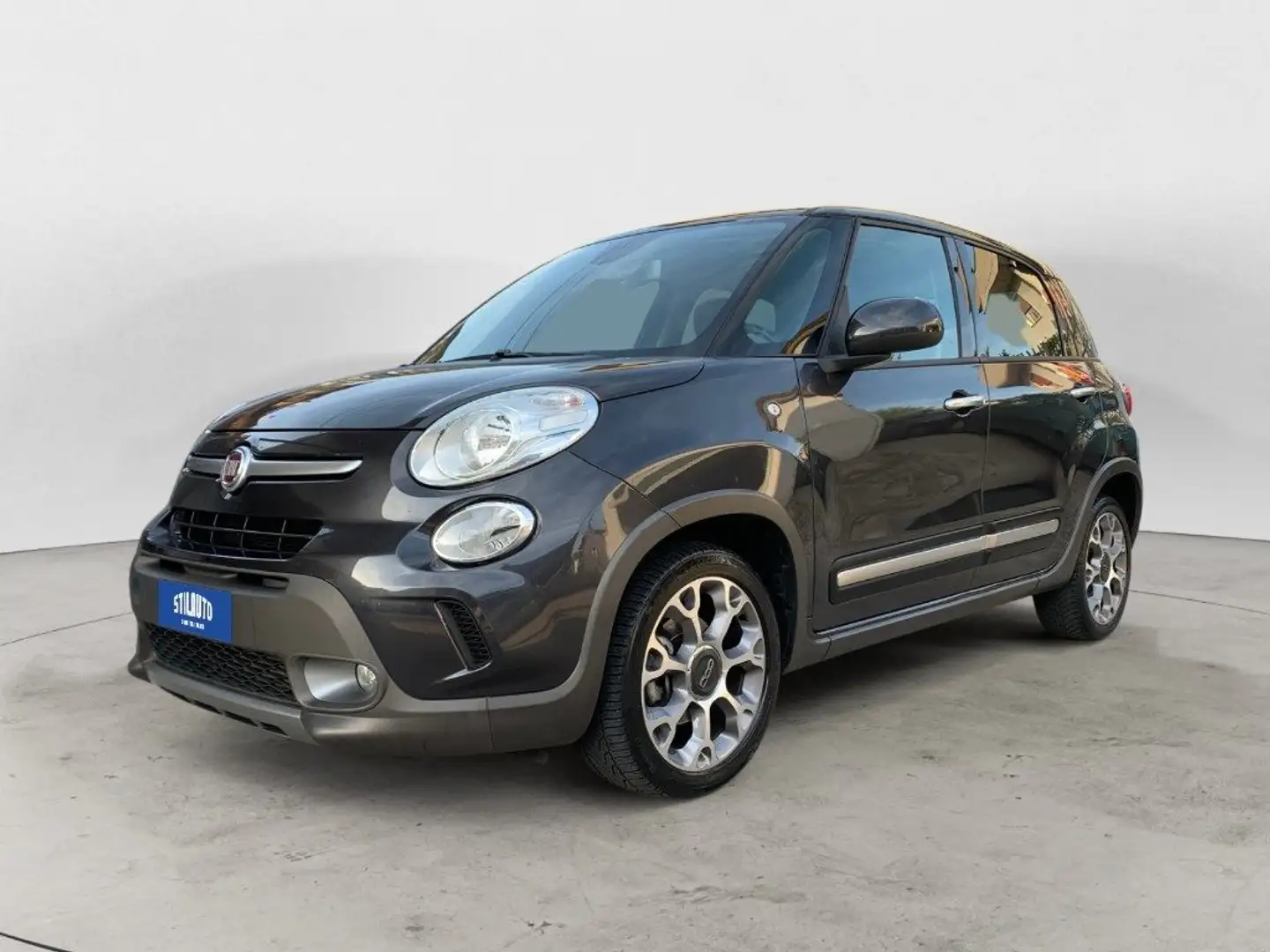 Fiat 500L 1.3 Multijet 85 CV Trekking NEOPATENTATO siva - 1