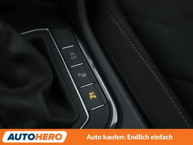 Volkswagen Tiguan Allspace view 28