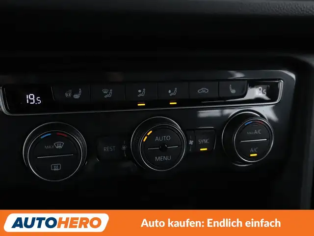 Volkswagen Tiguan Allspace view 25