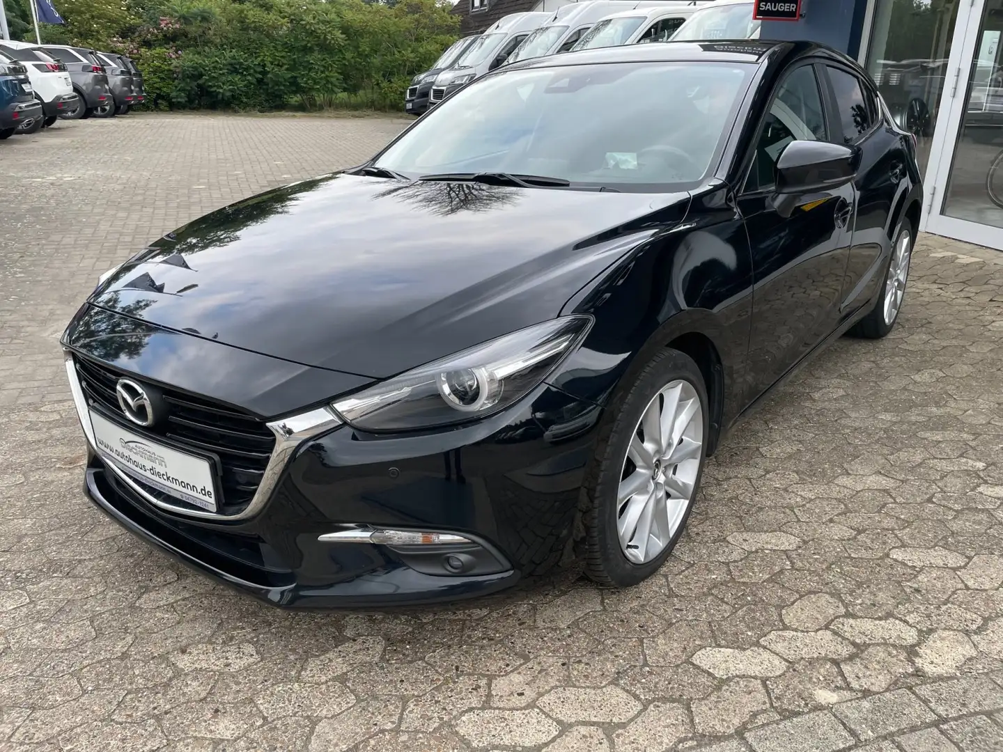 Mazda 3 SKYACTIV-G 120 Sports-Line Schwarz - 2