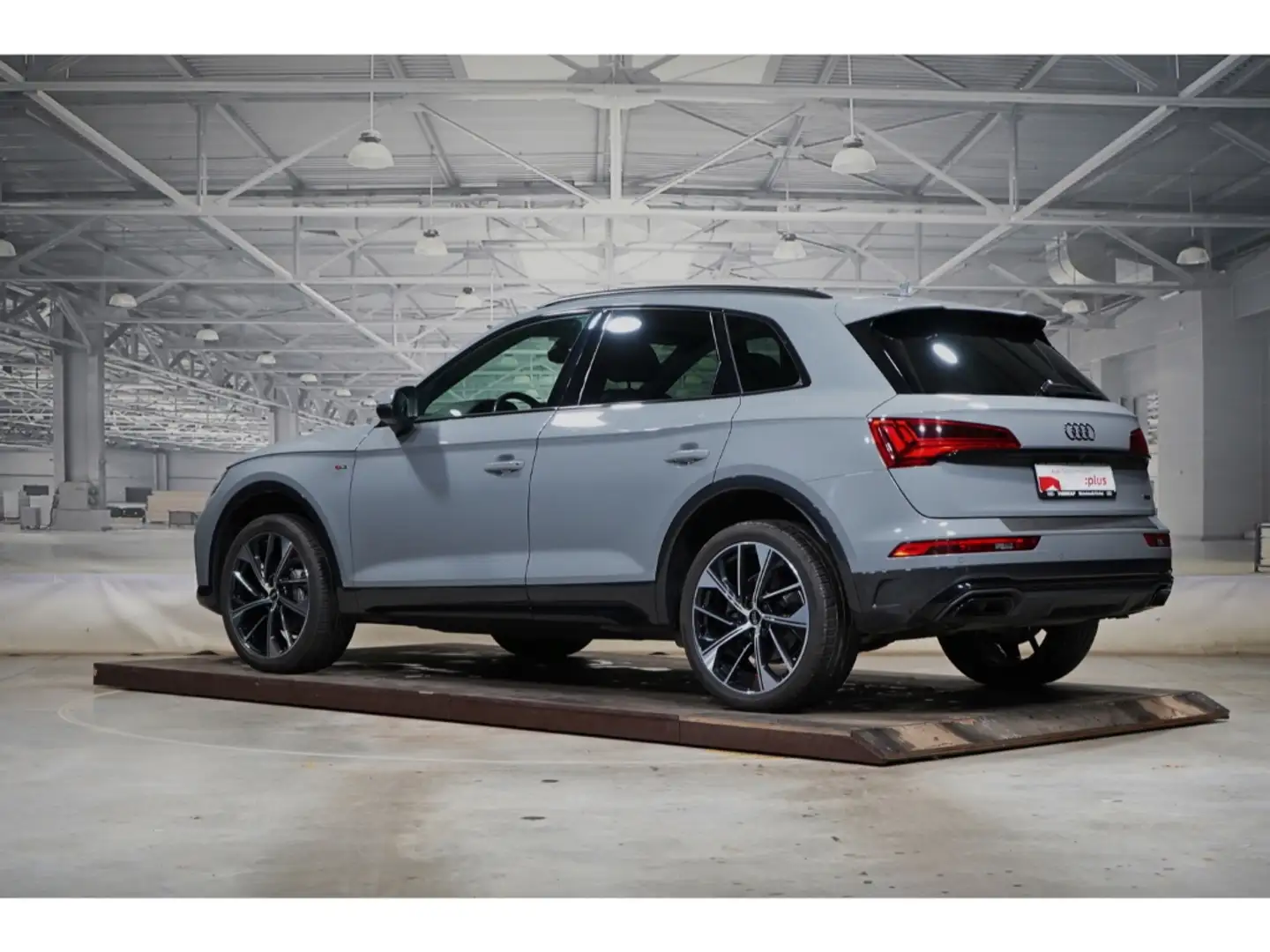 Audi Q5 S line 45 TFSI quattro Nardograu AHK PANO Grau - 2