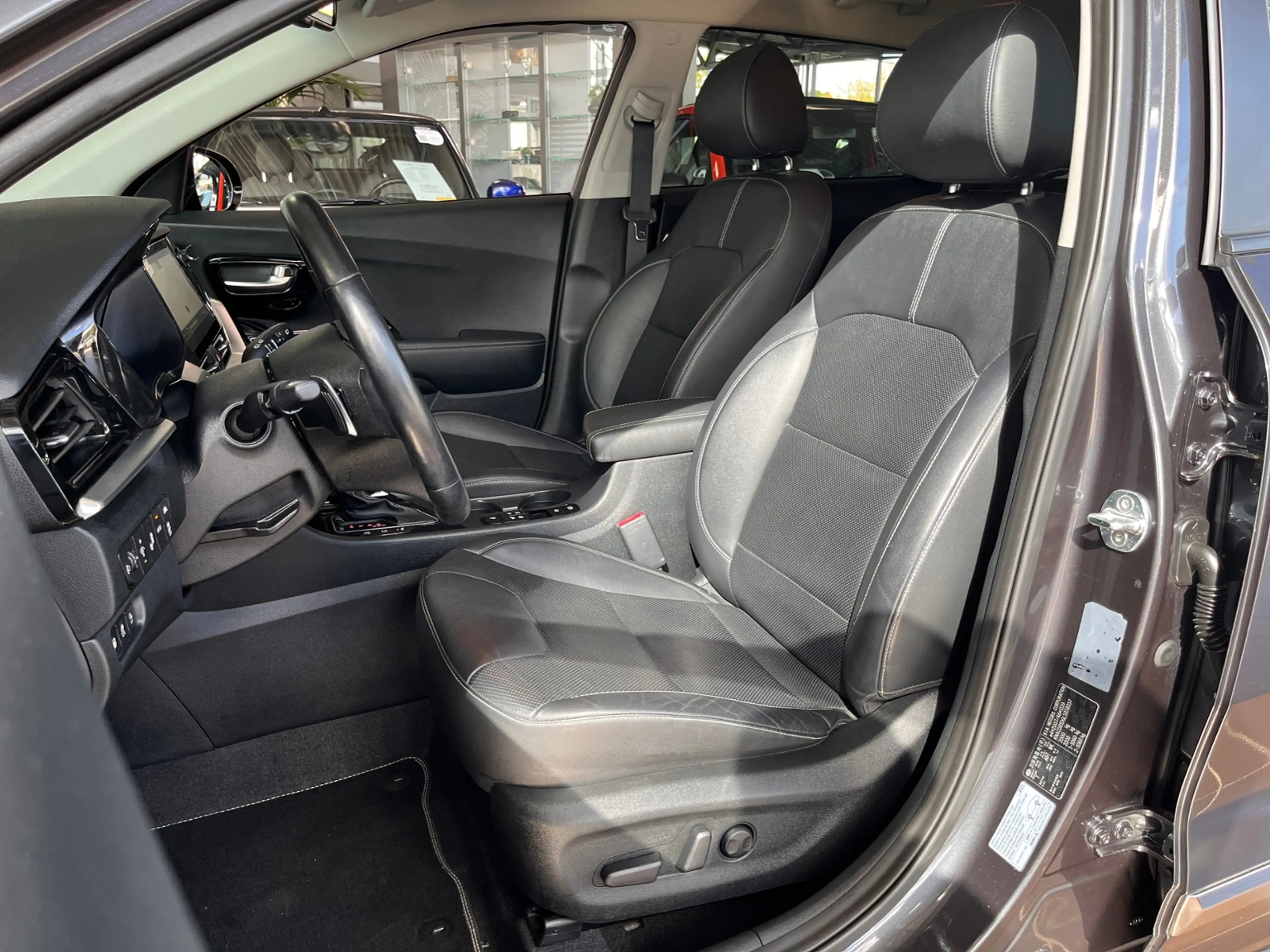 Kia Niro Spirit PHEV LED NAVI LEDER SHZ — photo 12