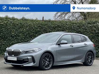 BMW 118 1-serie 118i High Exe | M-Sport | Panorama | Stoel