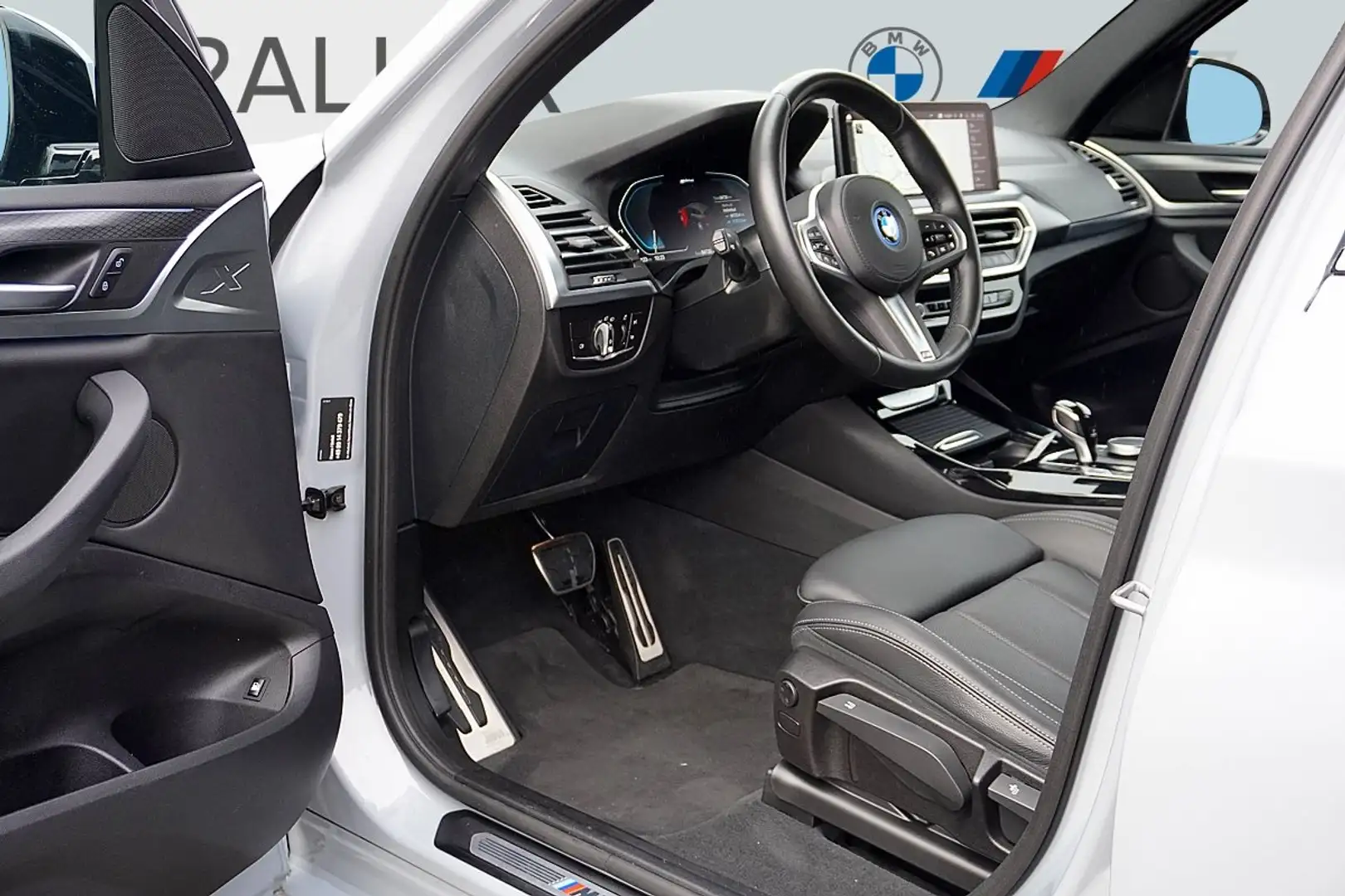 BMW X3 xDrive30e M Sport HeadUp AHK ACC Kamera HiFi Sport Grau - 2