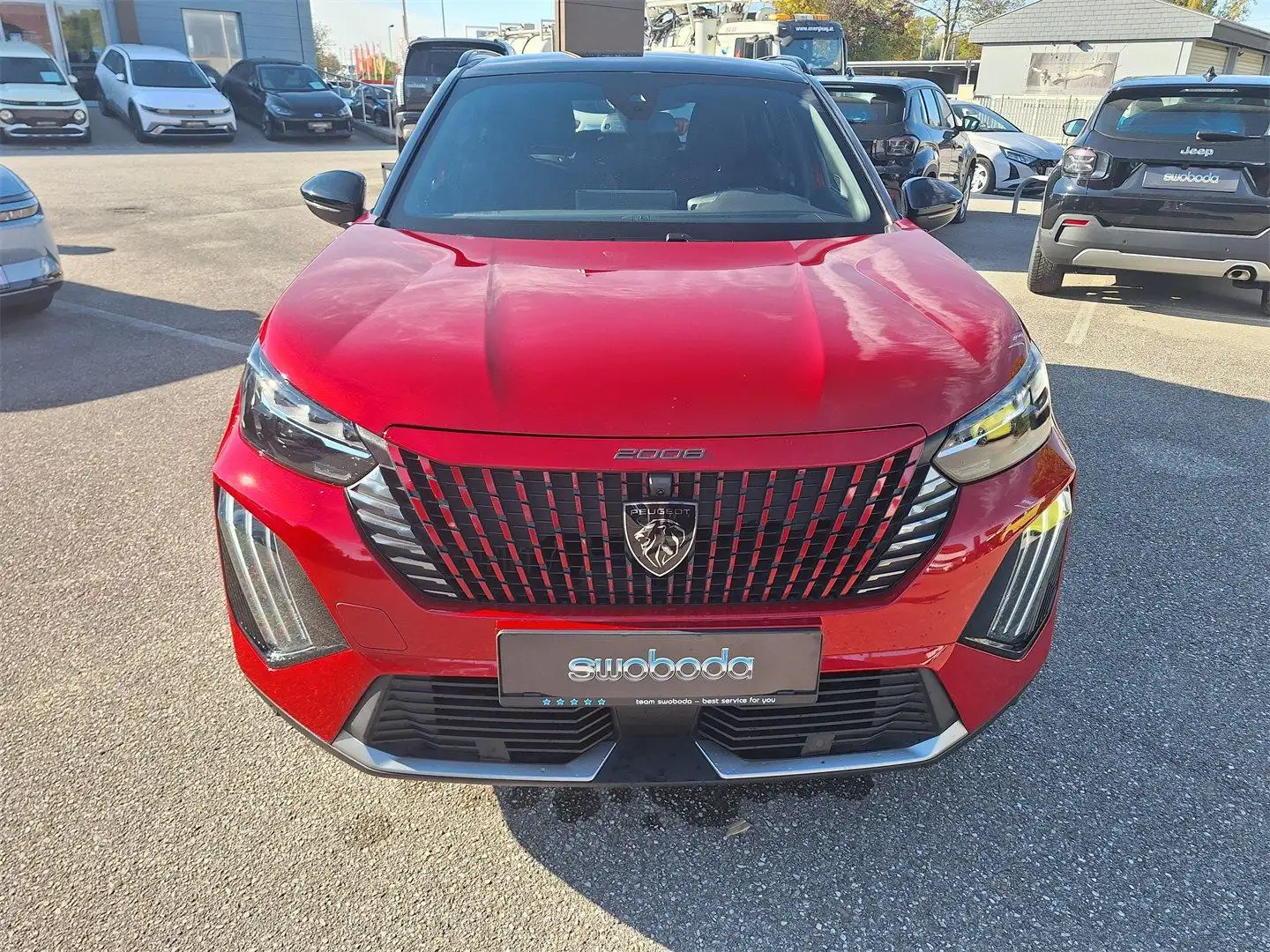 Peugeot 2008 GT Hybrid 130 EAT8 Rot - 2