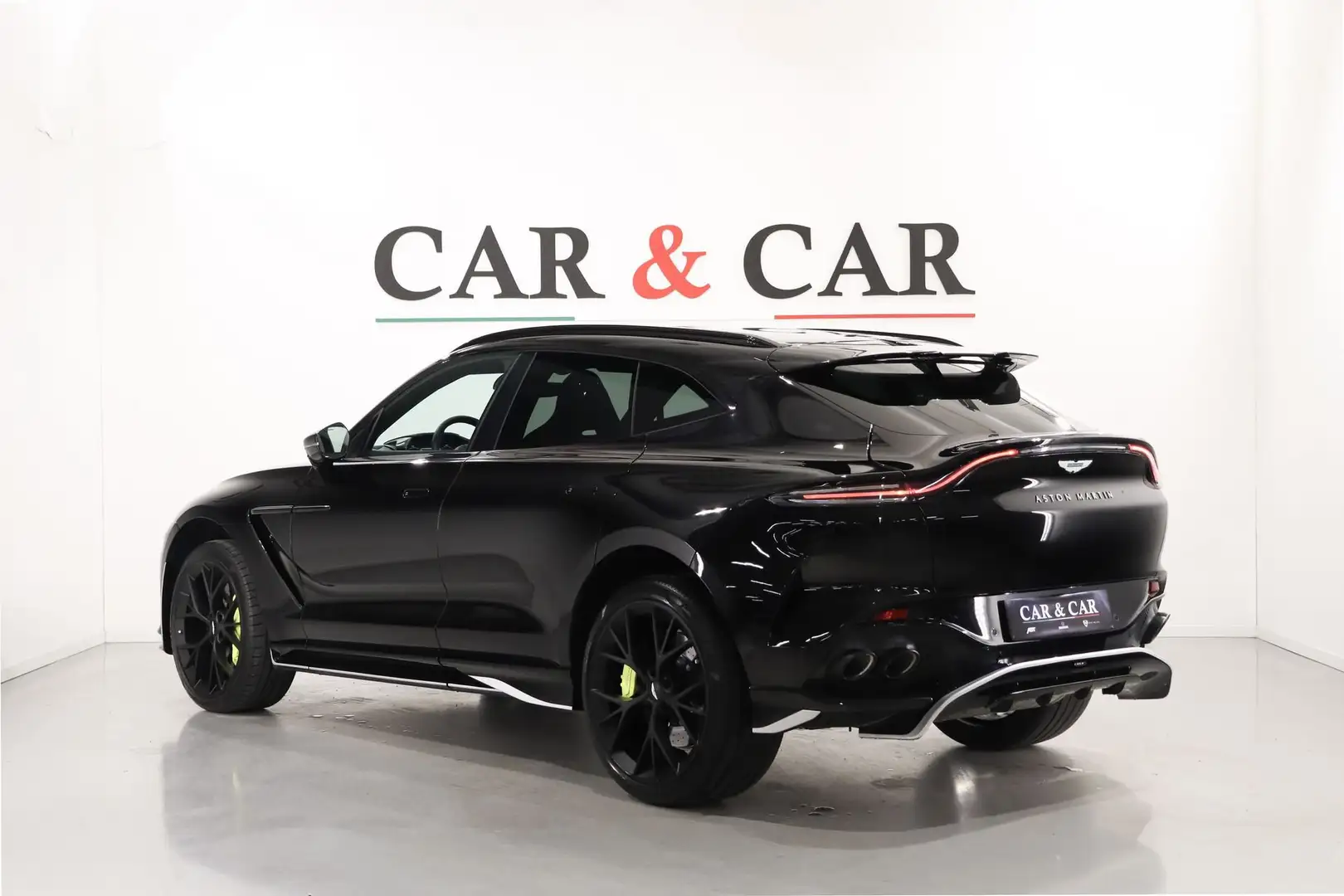 Aston Martin DBX 707 AMR24 Edition Noir - 2