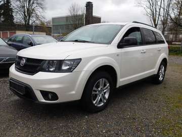 2.0 Multijet 16V Black Code AWD 7 Sitzer