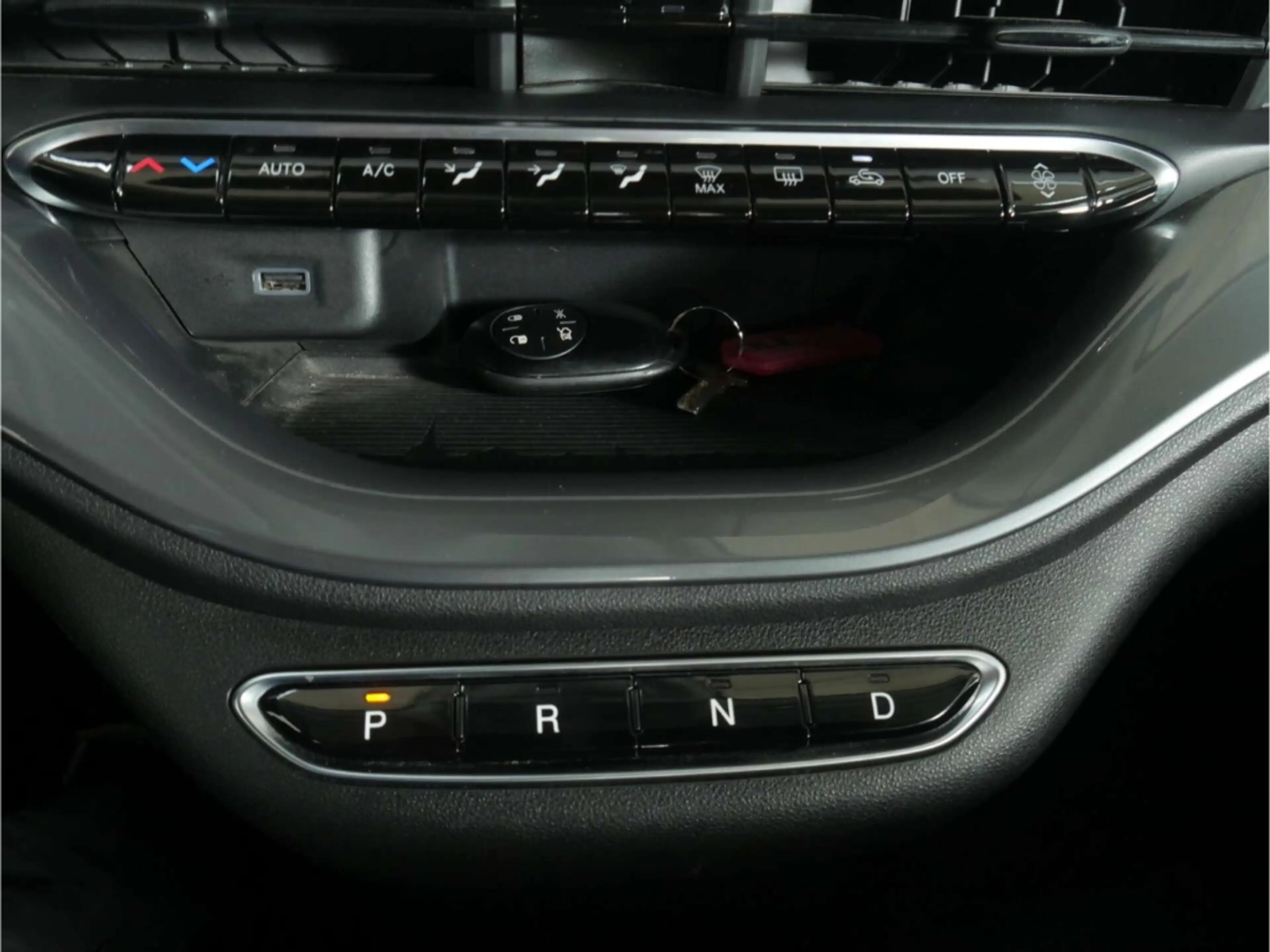Fiat 500e — photo 22