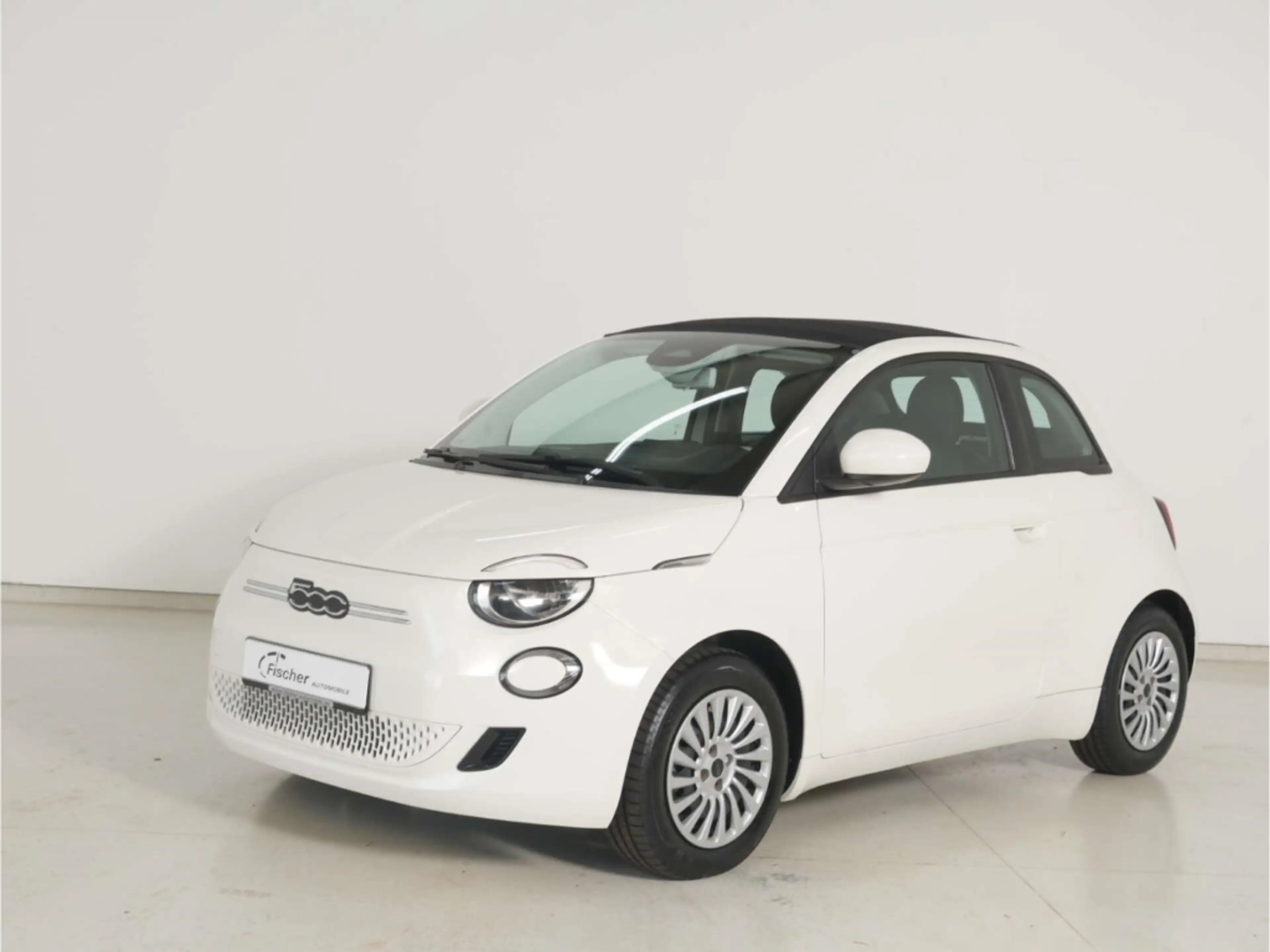 Fiat 500e — photo 2