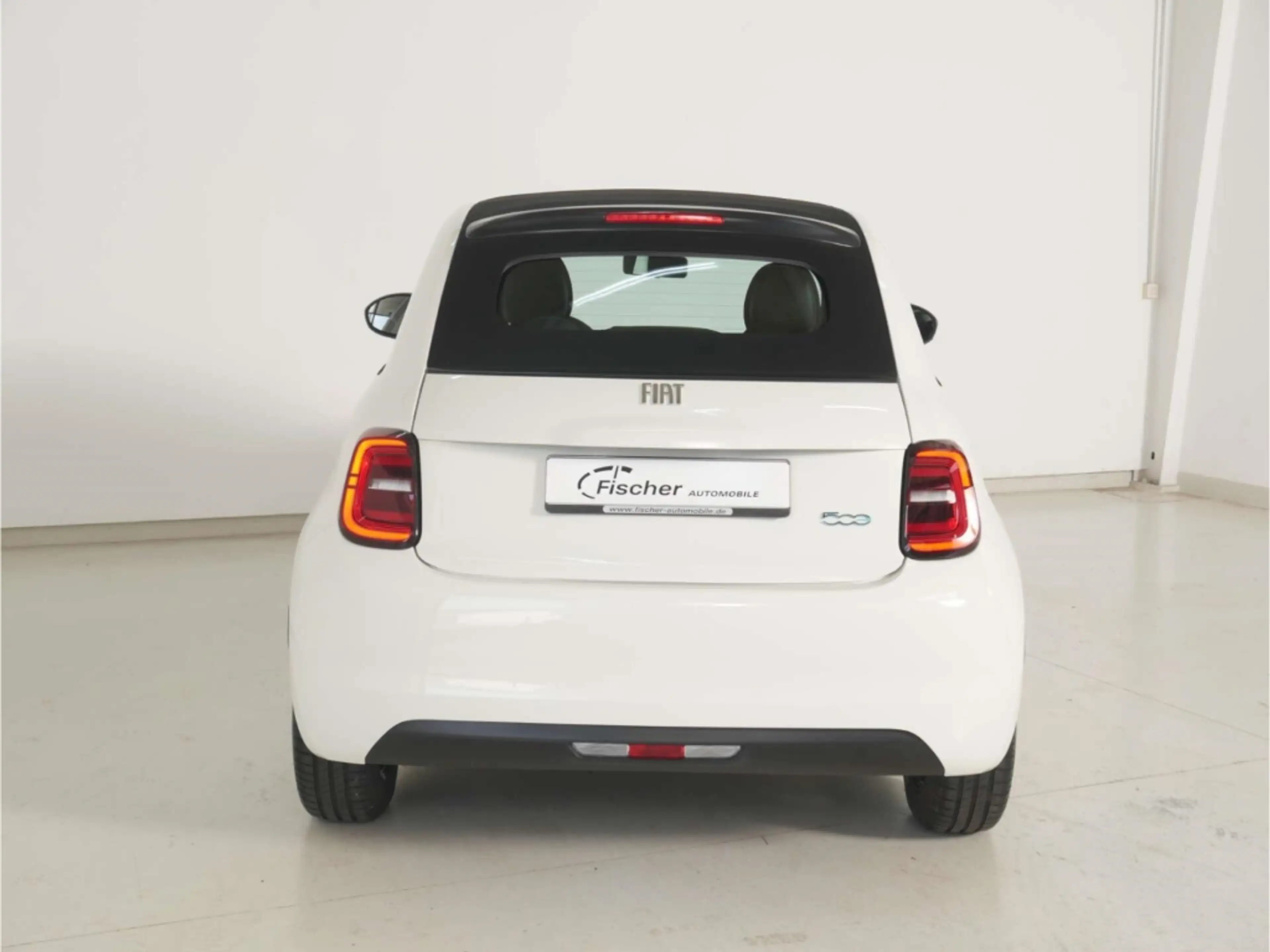 Fiat 500e — photo 7