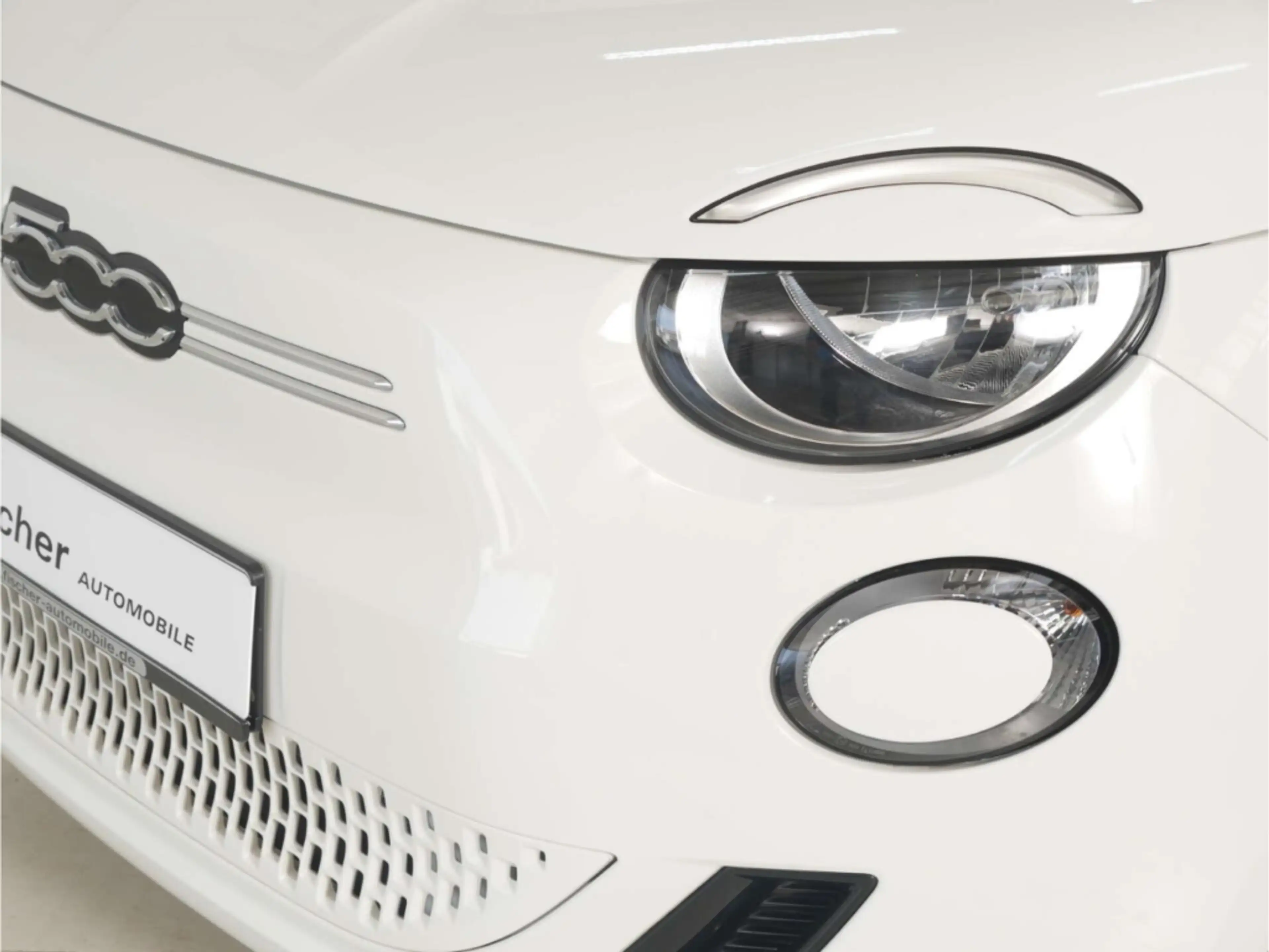Fiat 500e — photo 4