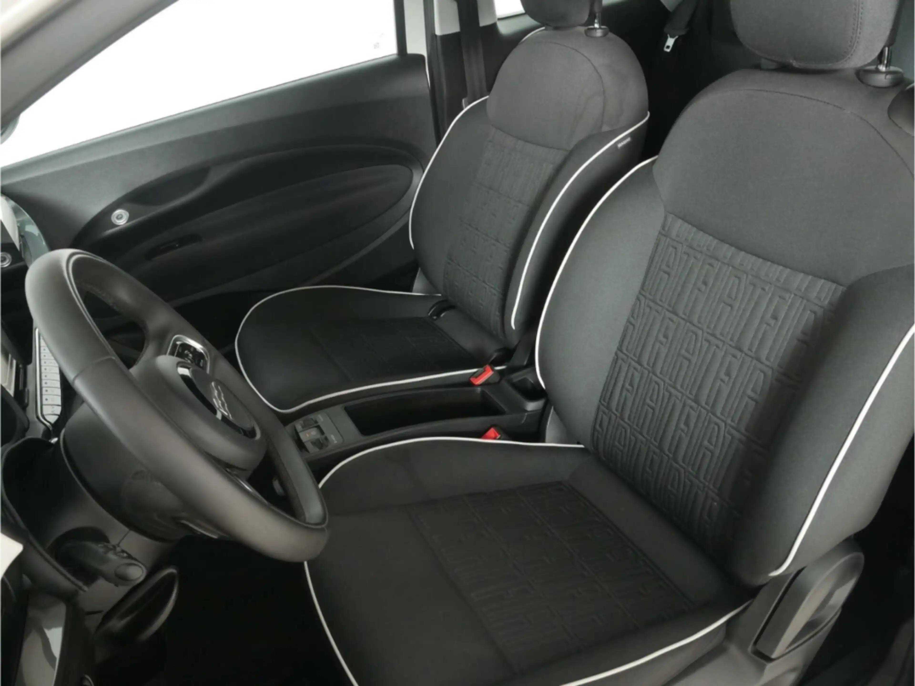Fiat 500e — photo 15
