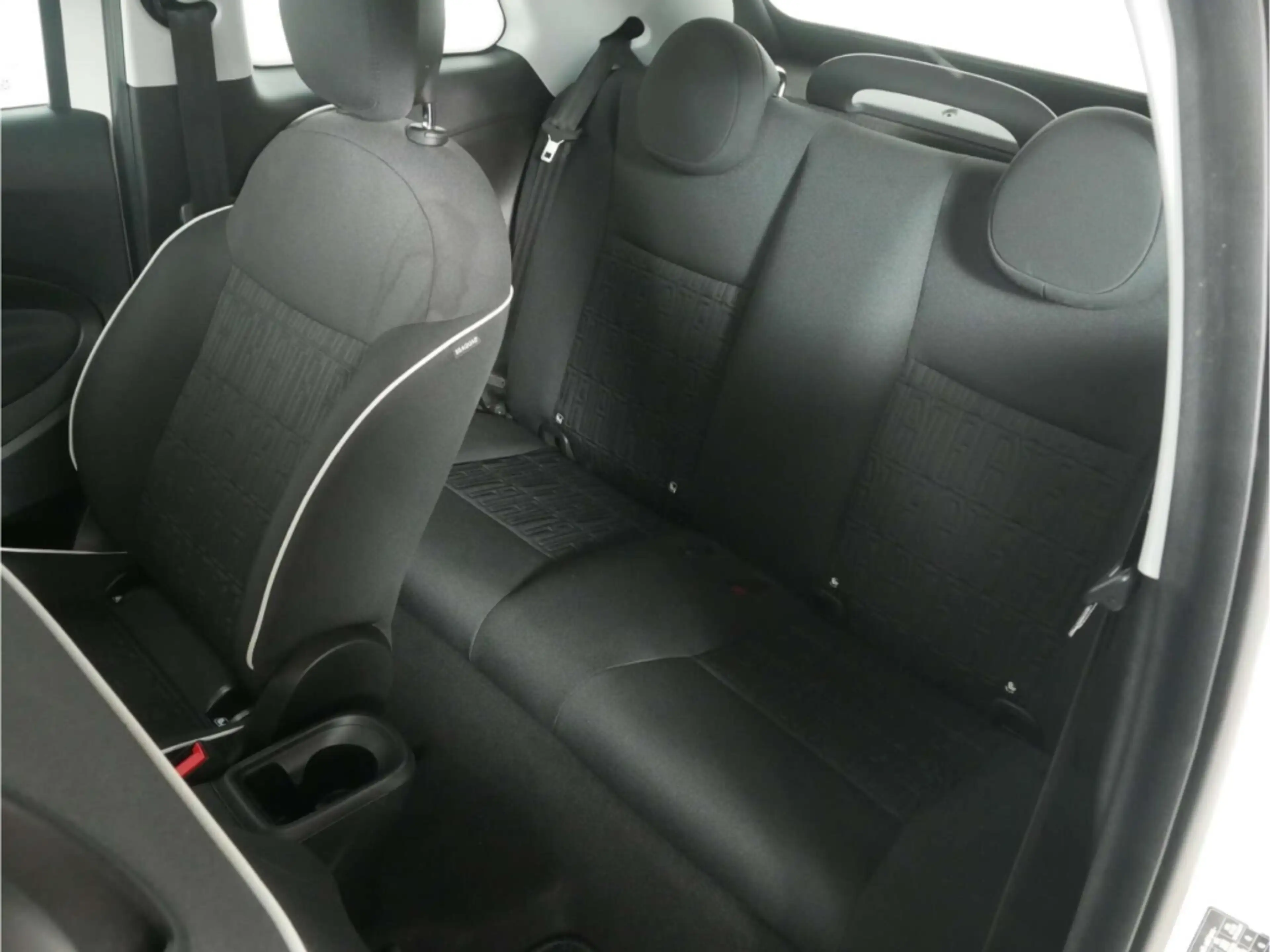Fiat 500e — photo 13