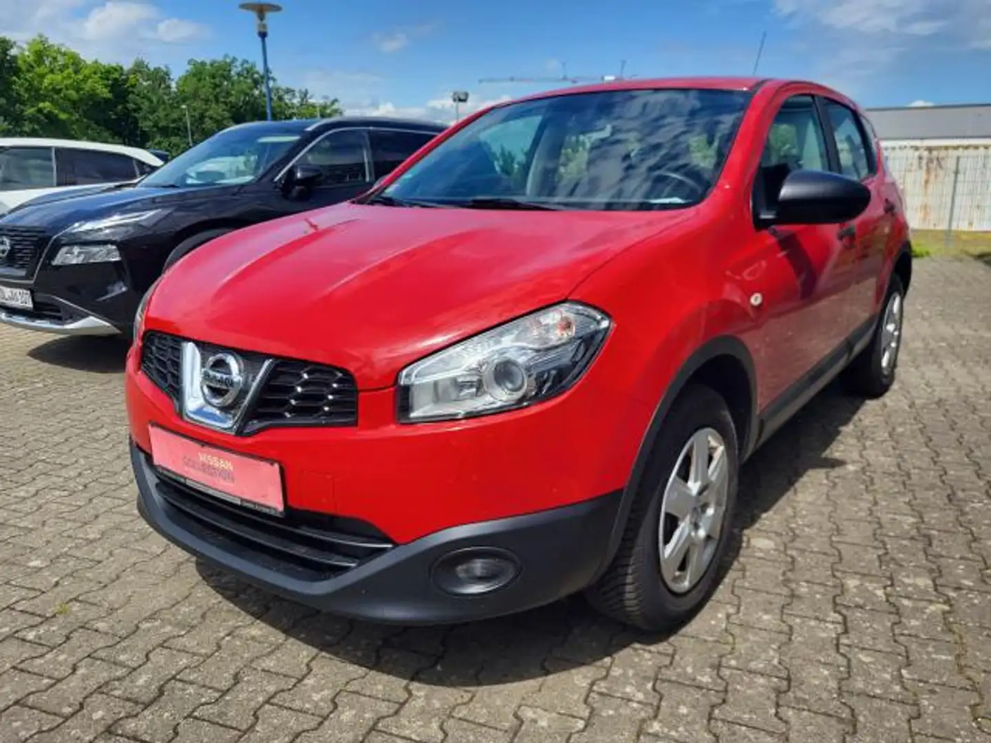 Nissan Qashqai VISIA DIESEL 6-GANG 1. HAND SEHR GEPFLEGT!! Rot - 2