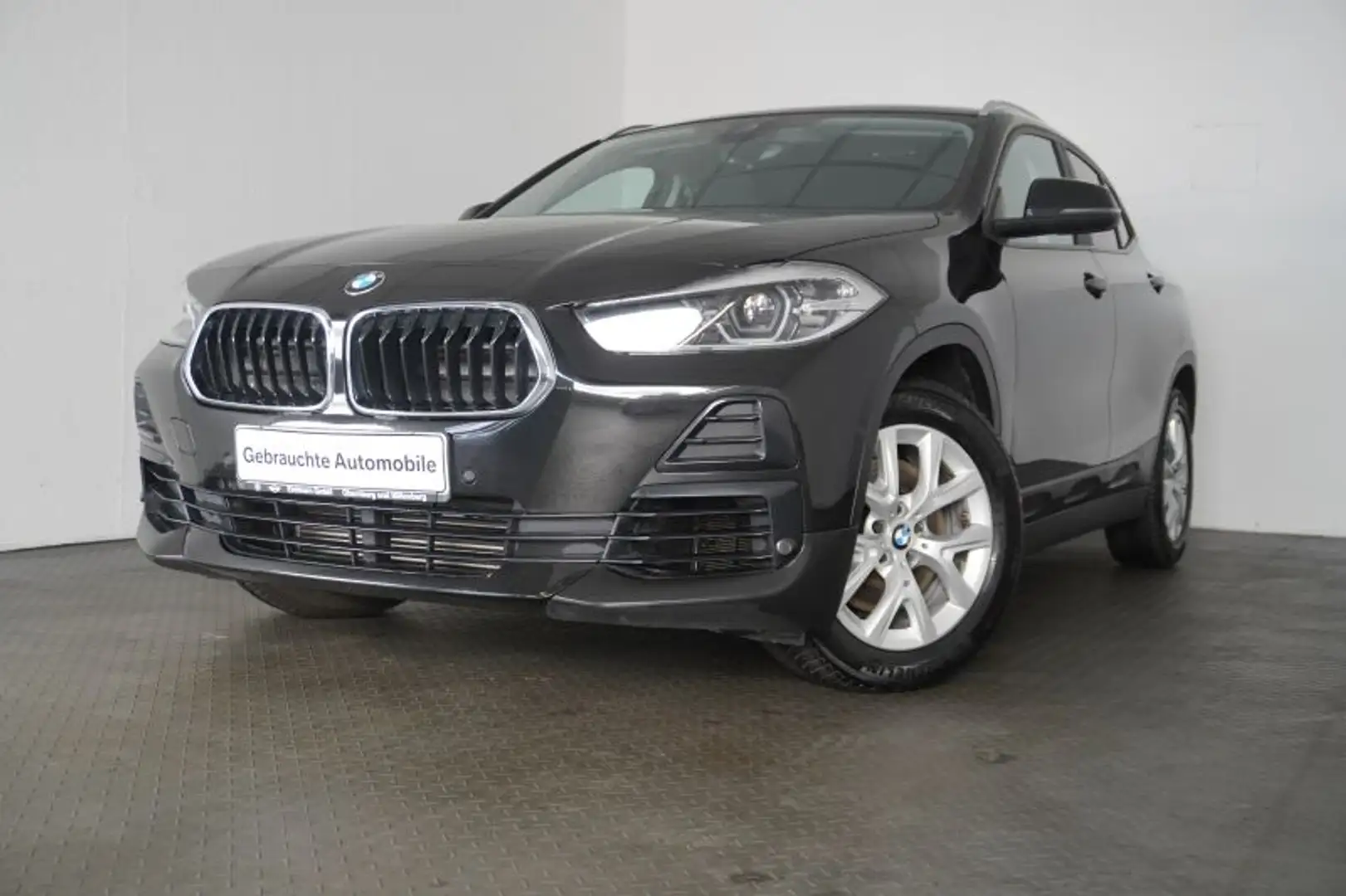 BMW X2 sDrive20i *AHK.NAVI.RFK.PARKASSIST.LED-SW* Schwarz - 2