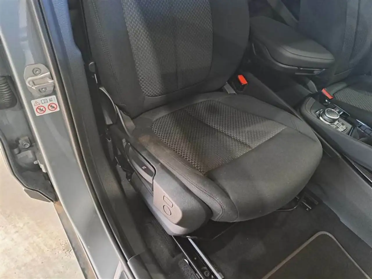BMW X2 SDRIVE 18D BUSINESS X AUTO SUV, миниатюра 10