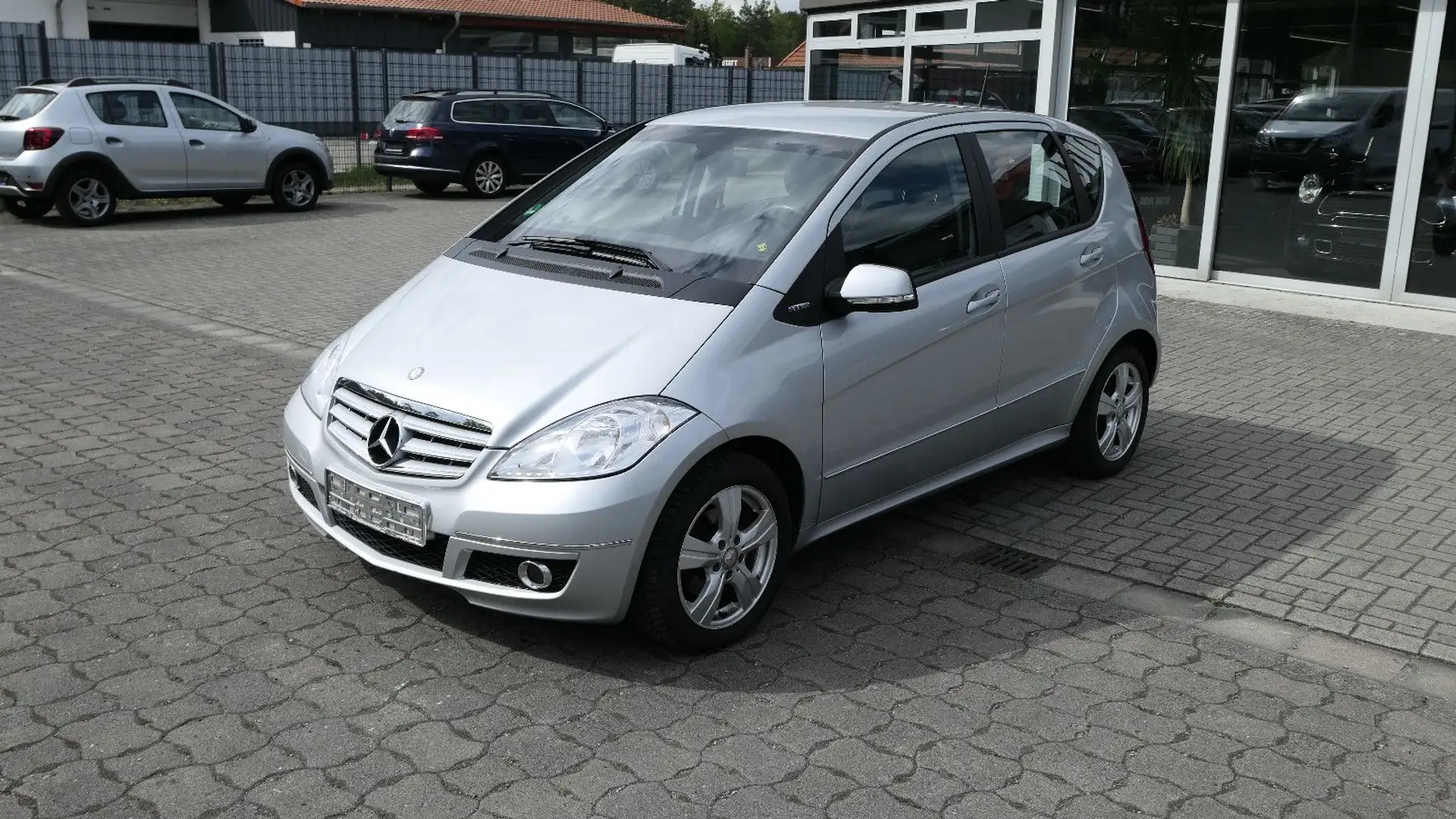 Mercedes-Benz A 160 Klima/Teilleder/MFultifunktionsLenkrad Silber - 1