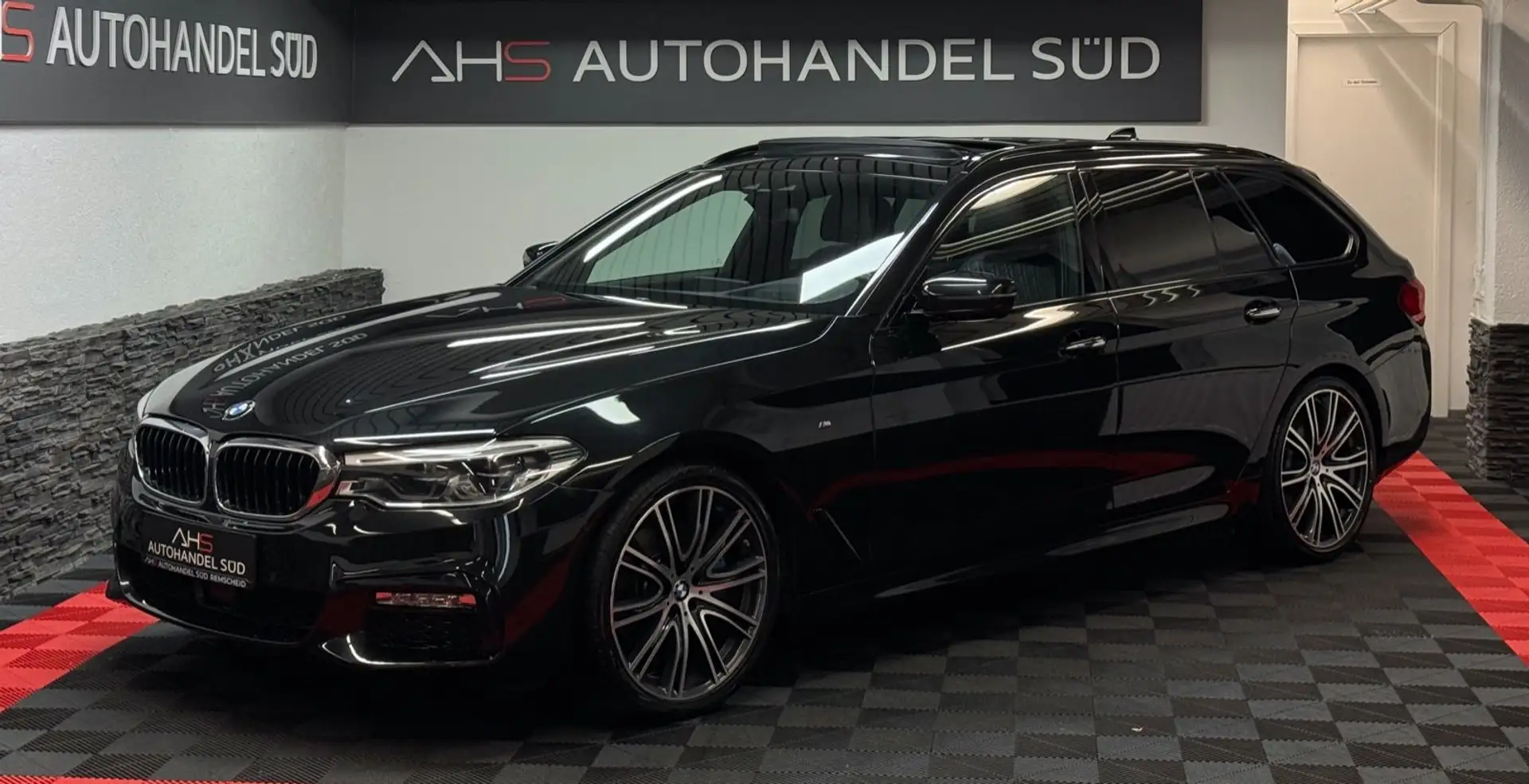 BMW 530 d xDrive M Sport*PANO*HUD*KAMERA*K.GO*STHZG* Schwarz - 1