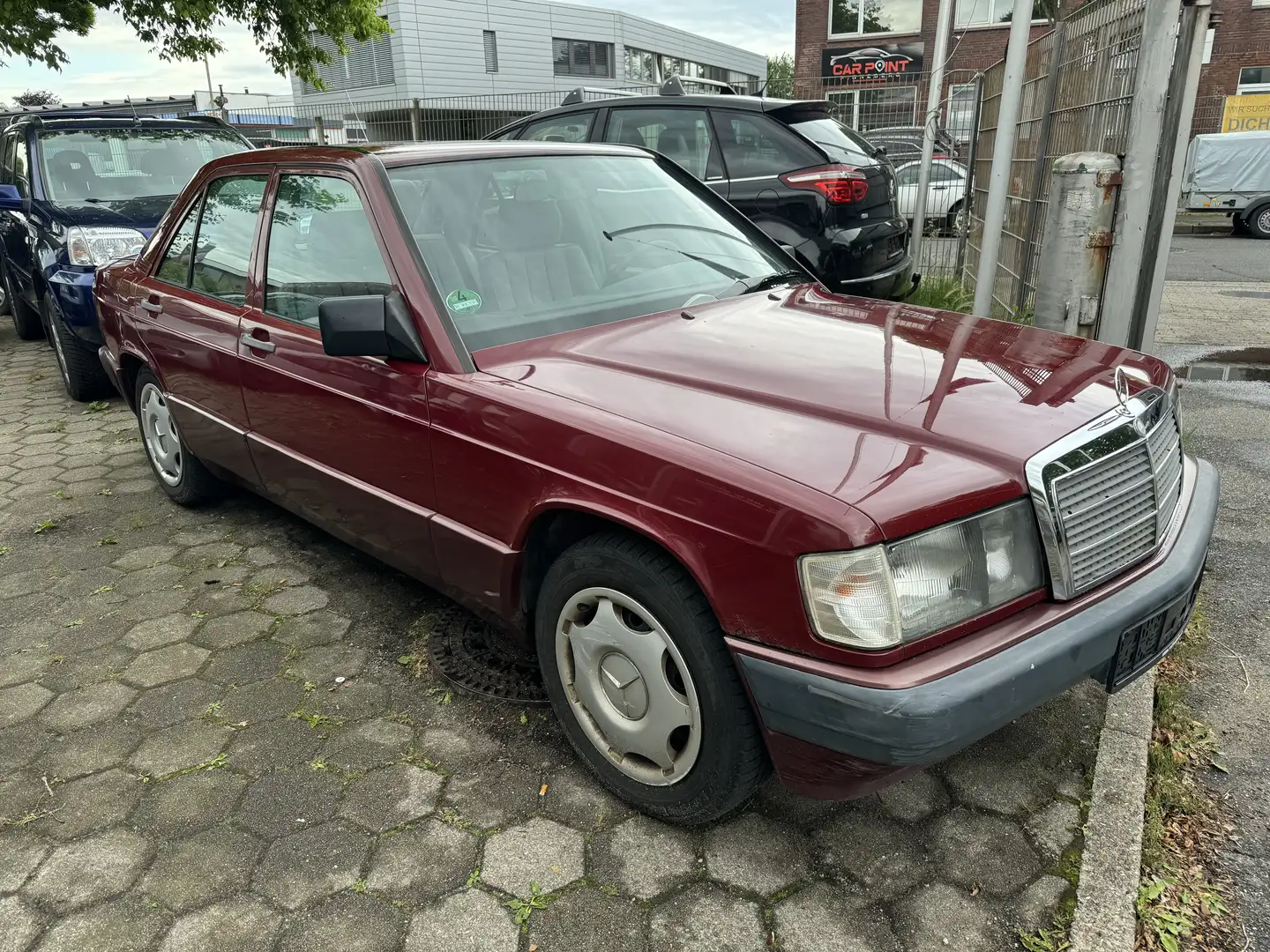 Mercedes-Benz 190 E Rot - 1