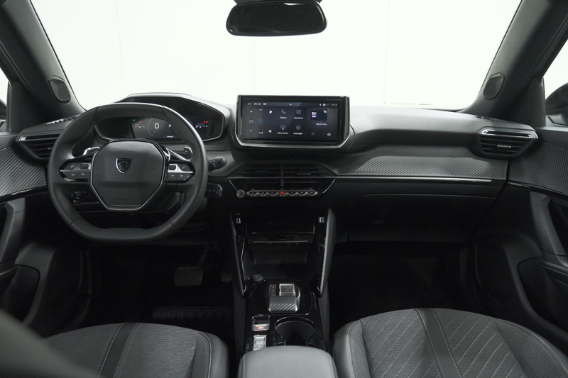 Peugeot 2008 1.2 Hybrid 145 Allure | Apple Carplay | Climate Co — photo 2