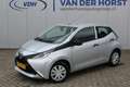 Toyota Aygo 1.0-70pk VVT-i x-fun 5drs. Keurige Toyota Aygo 5dr Zilver - thumbnail 1