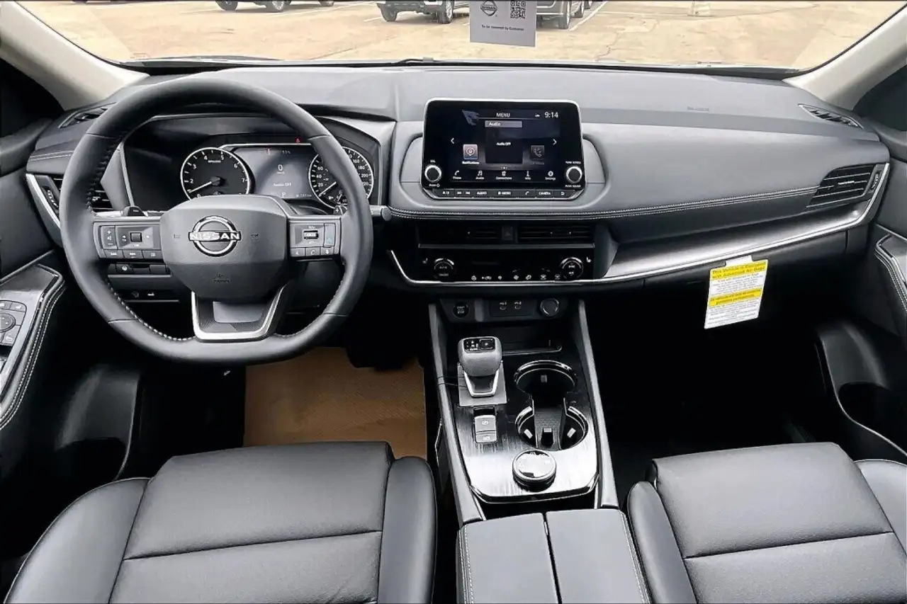 Nissan Rogue снимка Nissan Rogue