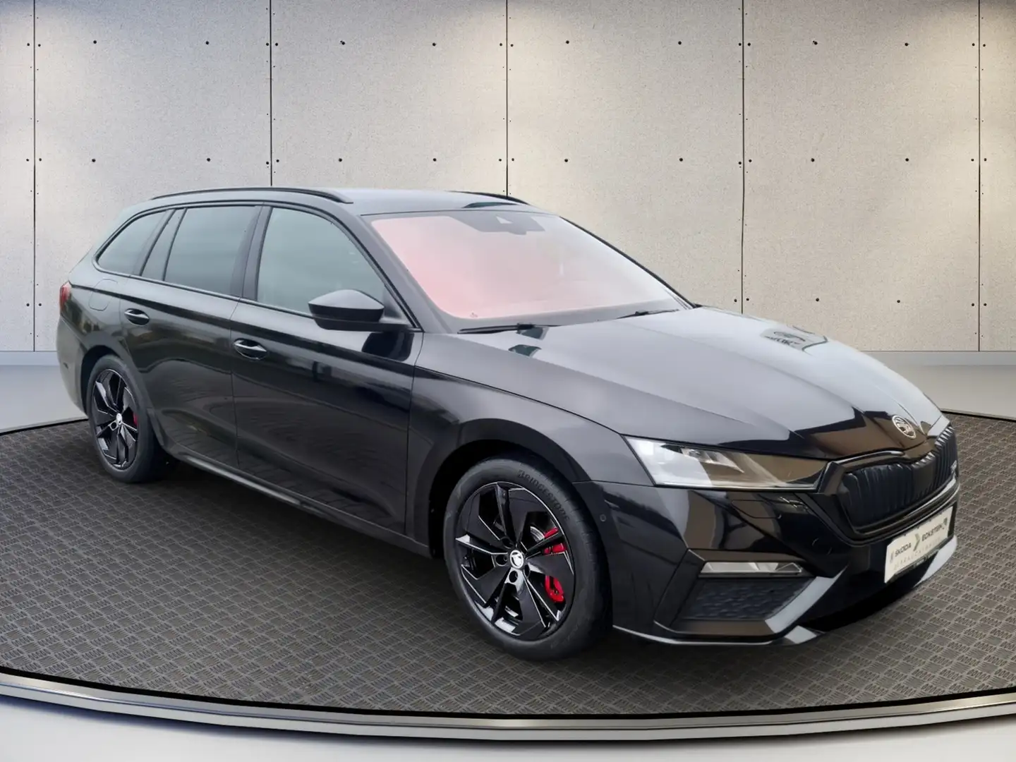 Skoda Octavia Combi RS Schwarz - 1