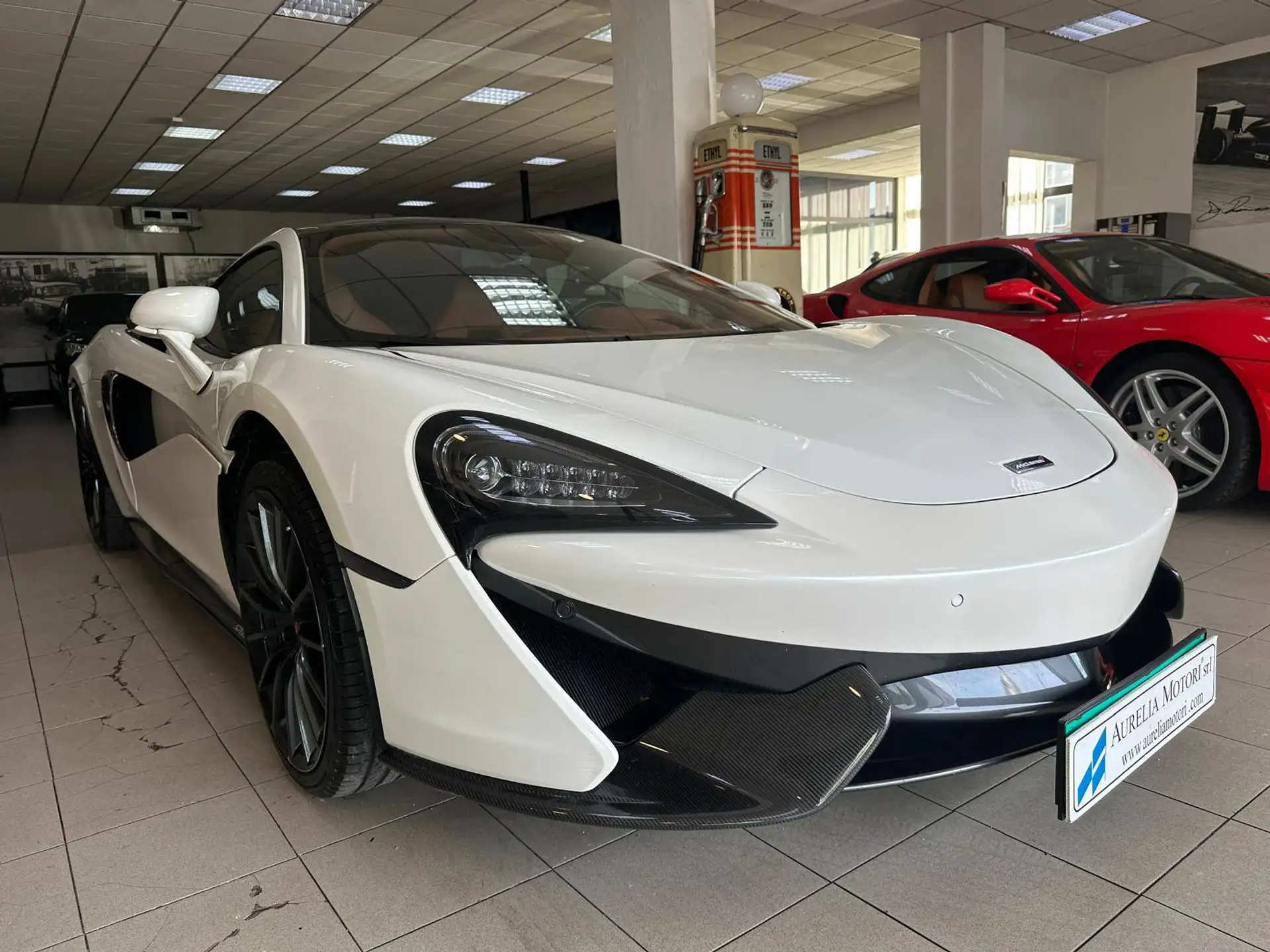 맥라렌 570GT 570 2016 흰색 사진 4